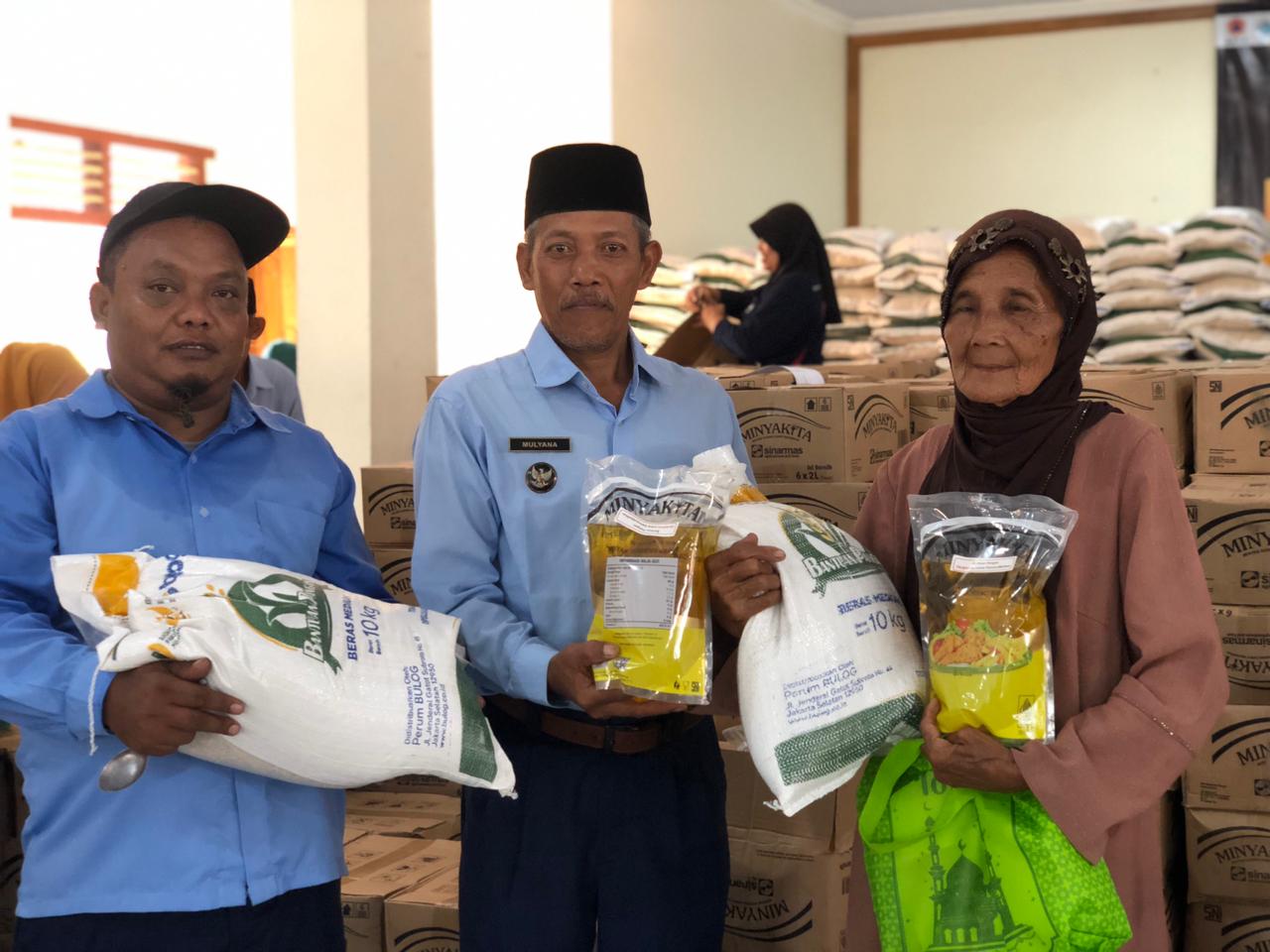 Penyaluran Bantuan Pangan Tahun 2026 di Kalurahan Srimartani Berjalan Lancar
