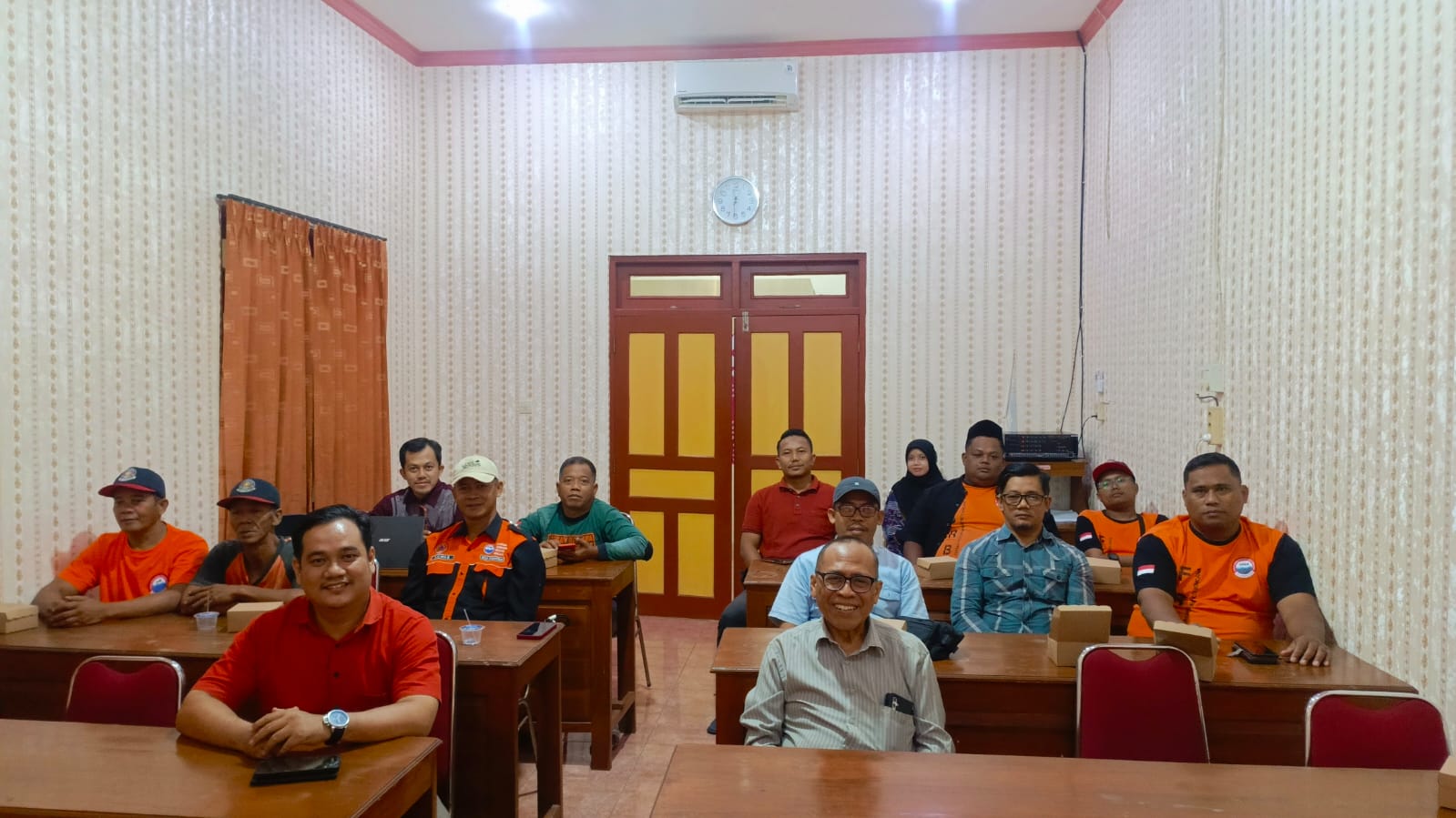 Guru Besar Psikologi UGM Beri Penguatan Mental Relawan Srimartani